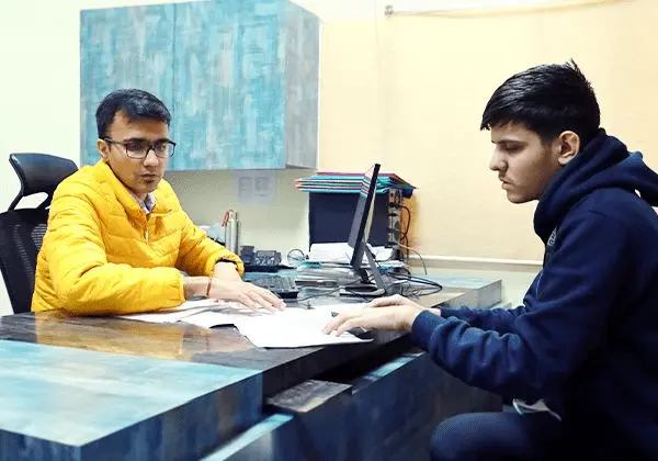Matrix mentors offering mentorship to NEET students